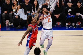 九游官网电脑版网页关于纽约尼克斯发布备战花絮；今夜回应争议；全明星赛任务艰巨；更衣室氛围转暖的信息