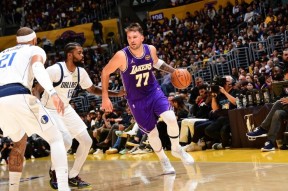 九游体育包含国际比赛日丹佛掘金备战意甲今晨俄克拉荷马雷霆备战NBA常规赛，北京国安迎荷甲关键赛看傻球迷的词条